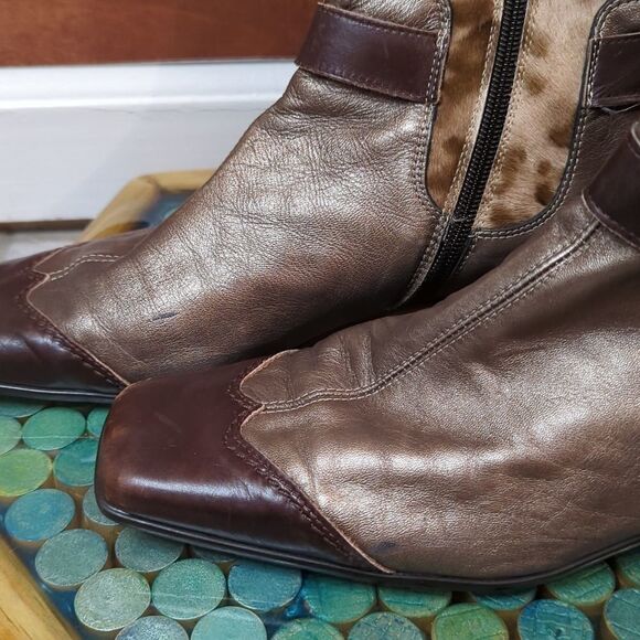 Size 9. Sesto meucci mixed media Italian zip up boots - Picture 3 of 6